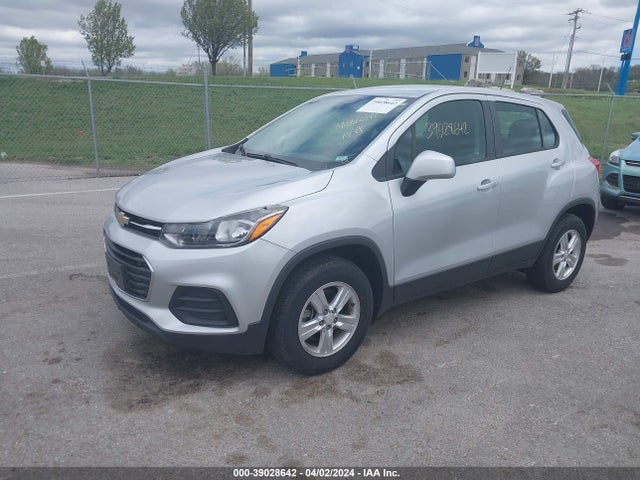 Chevrolet TRAX LS 2017 3GNCJNSB7HL132538 Image 2