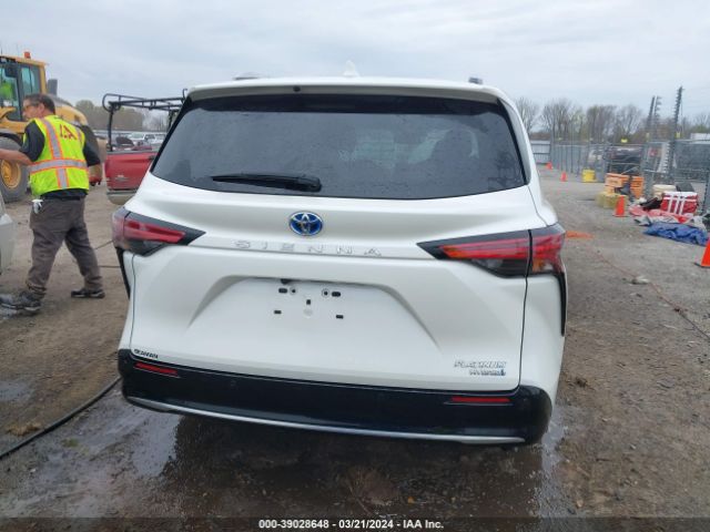 5TDERKEC4MS011421 Toyota Sienna Platinum
