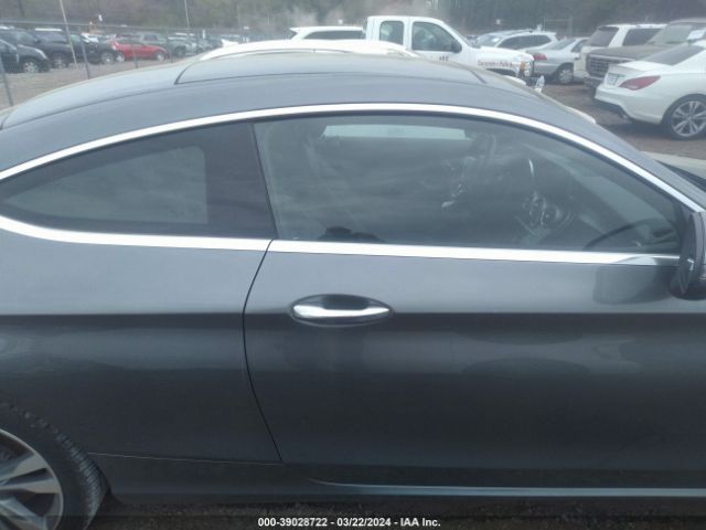 WDDWJ8DB1KF896638 Mercedes-Benz C 300
