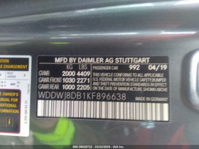WDDWJ8DB1KF896638 Mercedes-Benz C 300