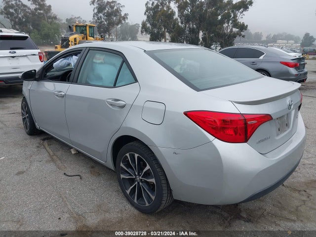 Toyota COROLLA SE 2017 2T1BURHE9HC885494 Image 3