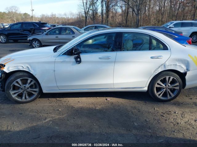 W1KWF8EB2MR629381 Mercedes-Benz C 300 4matic