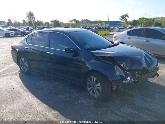 2014 1HGCR2F35EA254404 main image