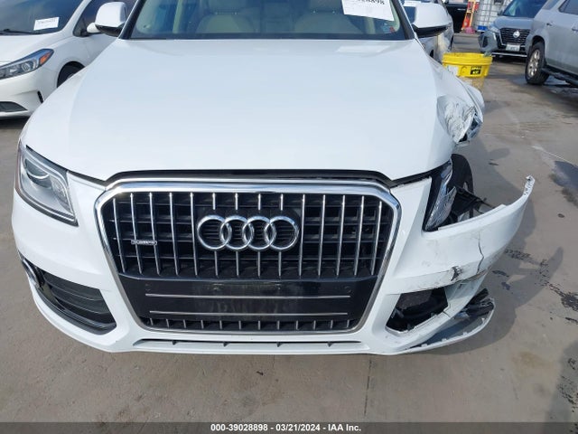 Audi Q5 2.0t Premium 2016 WA1L2AFP4GA064574 Image 12