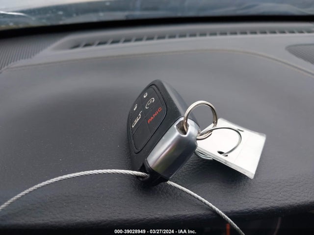 Jeep Cherokee Latitude 2016 1C4PJMCS8GW132141 Image 11