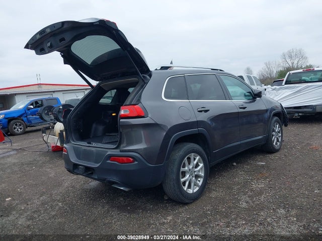 Jeep Cherokee Latitude 2016 1C4PJMCS8GW132141 Image 4