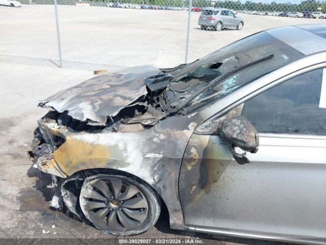JHMCR6F52HC016573 Honda Accord Hybrid Ex-l