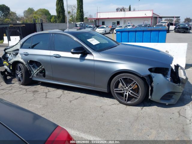 WDDZF4JB9KA654690 Mercedes-Benz E 300