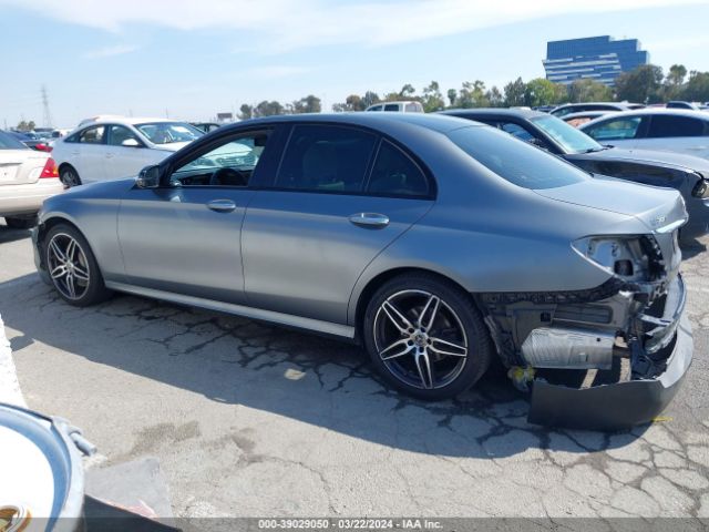 WDDZF4JB9KA654690 Mercedes-Benz E 300