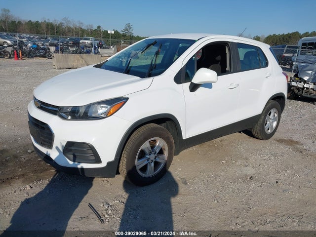 Chevrolet TRAX LS 2017 3GNCJNSB0HL228592 Image 2