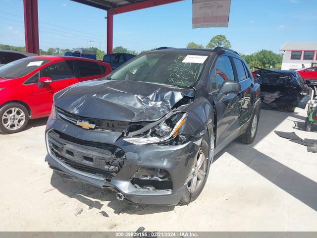Chevrolet Trax Lt 2018 3GNCJPSB8JL157059 Image 2