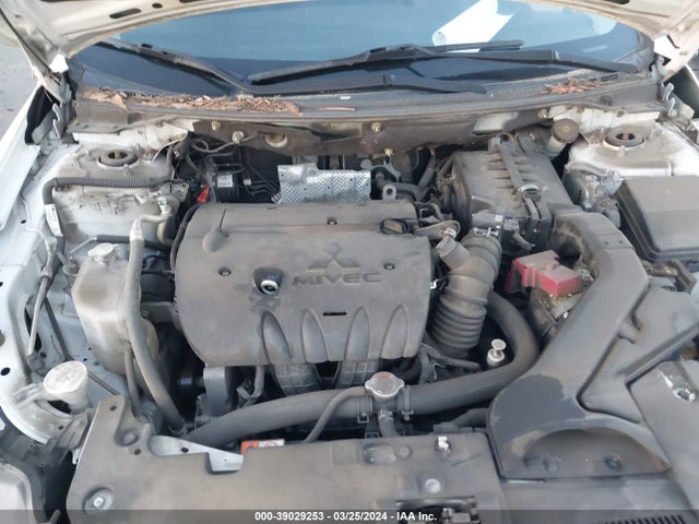 JA32U2FU3FU007592 Mitsubishi LANCER ES