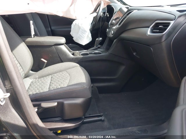 Chevrolet EQUINOX LT 2019 2GNAXVEX2K6167934 Image 5
