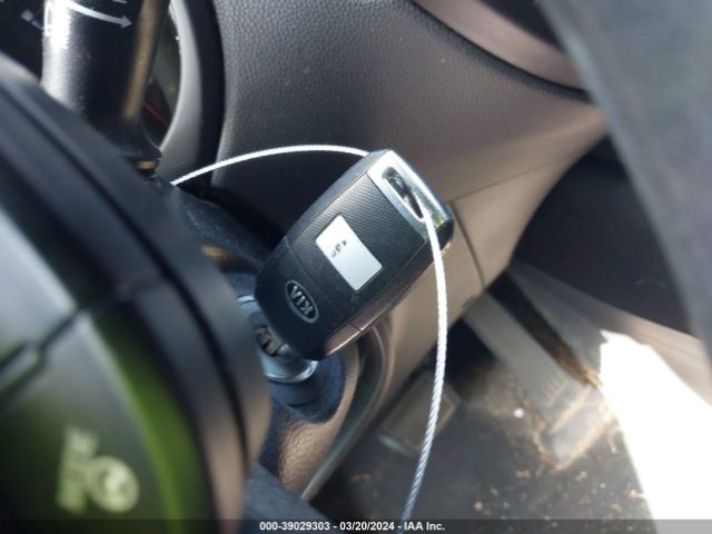 KNDJP3A51E7039464 KIA SOUL +
