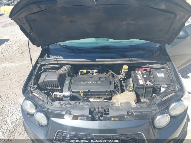 Chevrolet Sonic Ls Manual 2014 1G1JB5SH9E4210491 Image 10