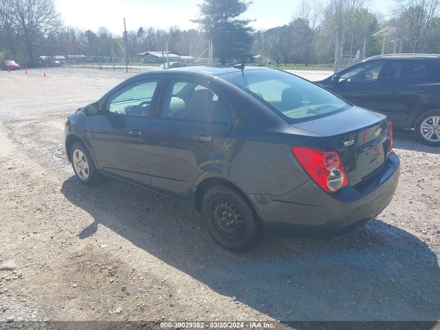 Chevrolet Sonic Ls Manual 2014 1G1JB5SH9E4210491 Image 3