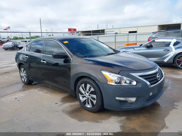 Nissan Altima 2.5 S 2015 1N4AL3AP5FC290550 Image 1