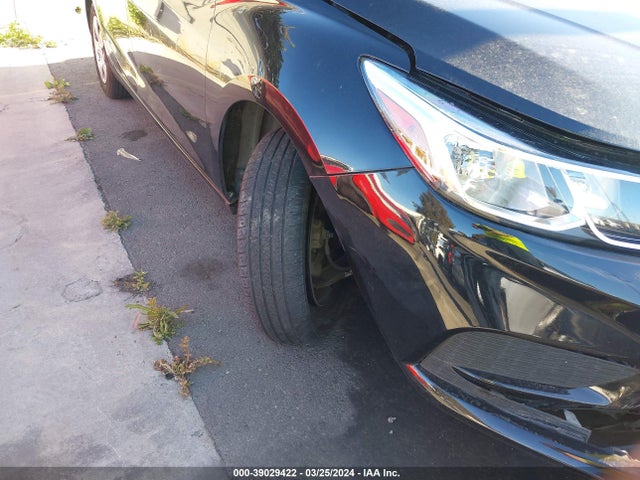 Chevrolet Cruze Ls Auto 2018 1G1BC5SM7J7239107 Image 6