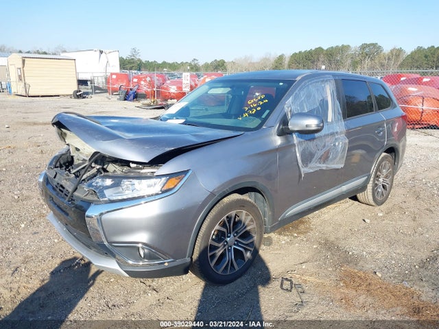 JA4AD3A3XHZ054720 Mitsubishi Outlander Se/sel