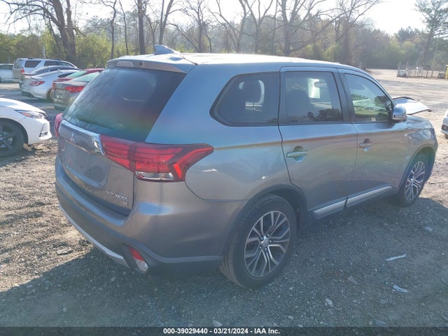 JA4AD3A3XHZ054720 Mitsubishi Outlander Se/sel
