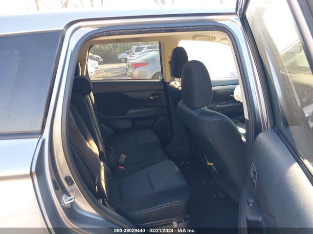 JA4AD3A3XHZ054720 Mitsubishi Outlander Se/sel