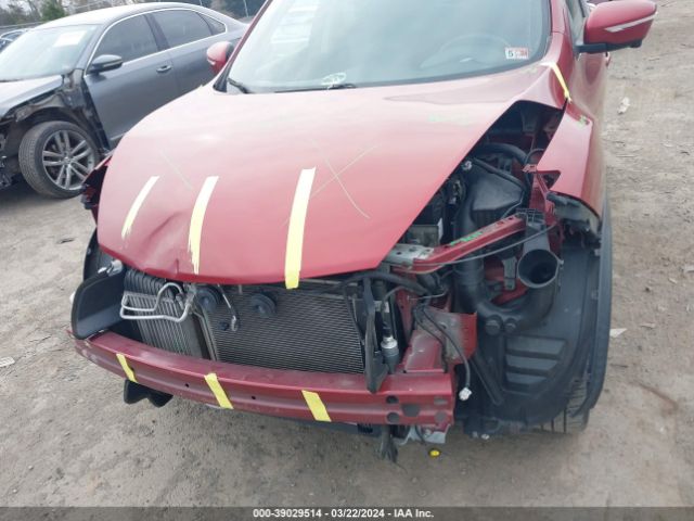 JN8AF5MR2FT500830 Nissan Juke Sl