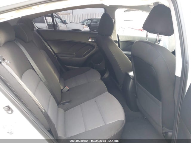 KIA FORTE S 2018 3KPFL4A72JE235884 Image 8