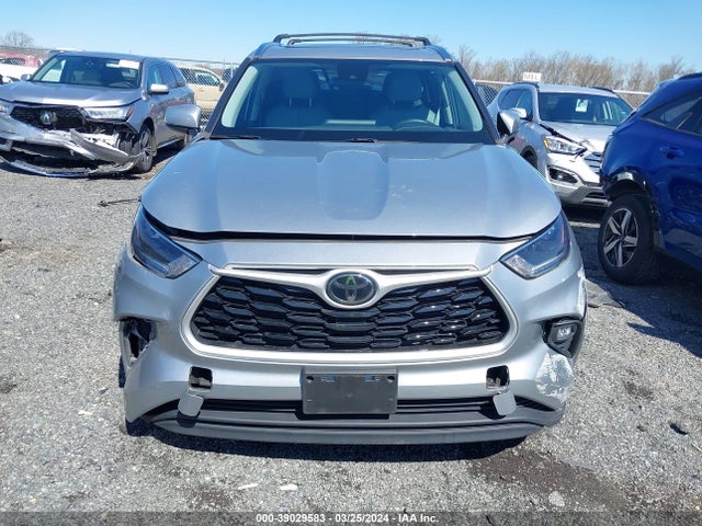 Toyota Highlander Xle 2021 5TDGZRBH4MS112699 Image 13