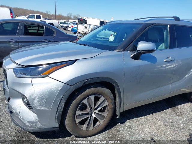 Toyota Highlander Xle 2021 5TDGZRBH4MS112699 Image 15