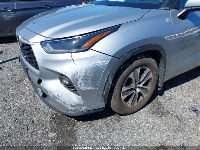Toyota Highlander Xle 2021 5TDGZRBH4MS112699 Image 6