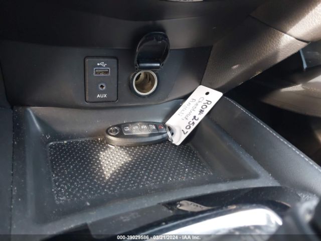 JN8AT2MT9HW154148 Nissan Rogue Sl