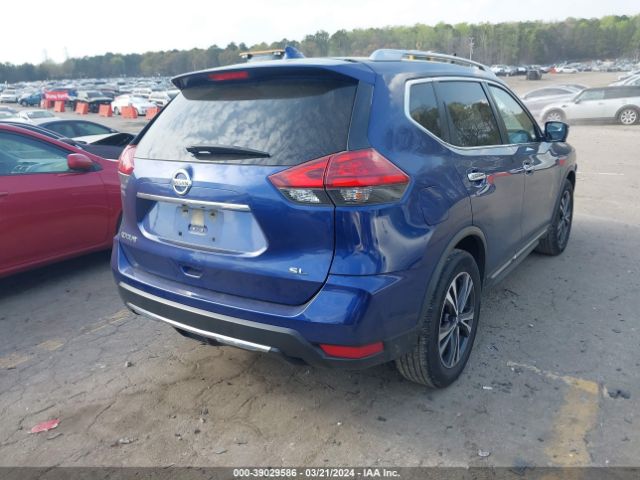 JN8AT2MT9HW154148 Nissan Rogue Sl