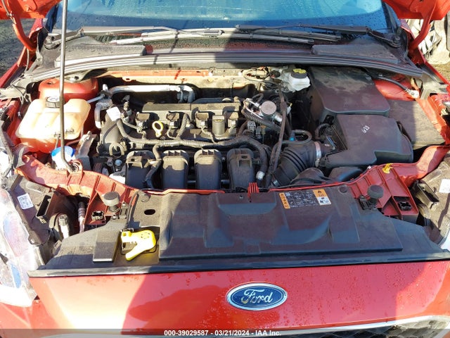 Ford FOCUS SE 2018 1FADP3K26JL287623 Image 10