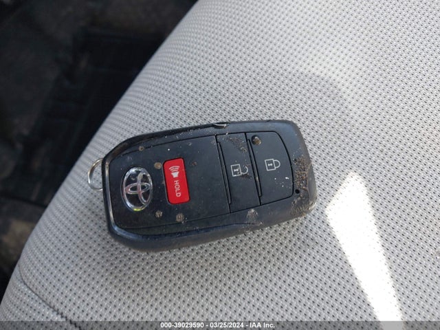 Toyota Corolla Cross Le 2022 7MUBAABG7NV007043 Image 11