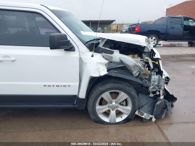 1C4NJPFB0GD576999 Jeep Patriot Latitude