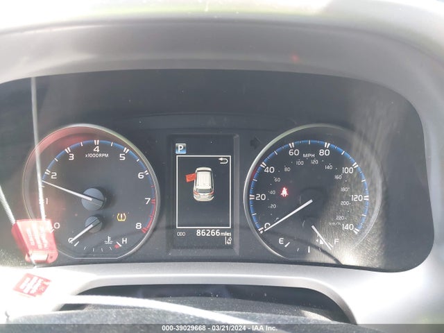 Toyota RAV4 LE 2017 JTMZFREV2HJ720646 Image 7