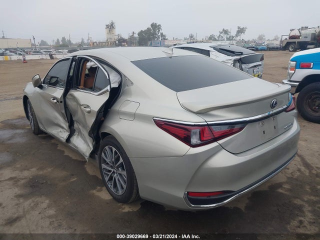 Lexus a25a-fxs, 3nm 2022 58ACA1C12NU024485 Image 3