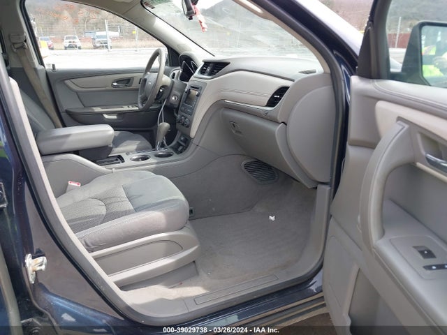 Chevrolet Traverse Ls 2016 1GNKVFED3GJ244164 Image 5