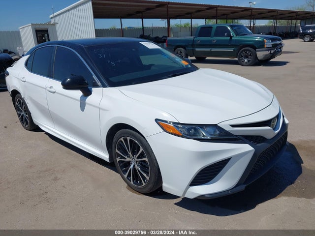Toyota CAMRY SE 2018 4T1B11HK9JU656365 main image