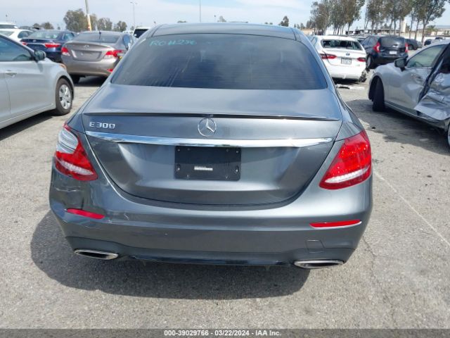 WDDZF4JB7KA513469 Mercedes-Benz E 300