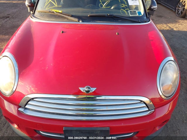2011 MINI COOPER WMWSU3C54BTX97373 Photo 9