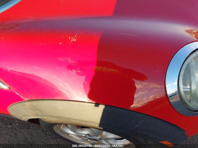 2011 MINI COOPER WMWSU3C54BTX97373 Photo 5