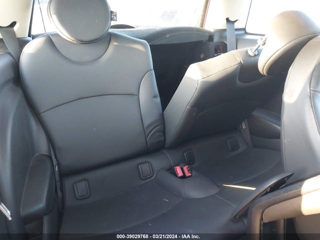 2011 MINI COOPER WMWSU3C54BTX97373 Photo 7