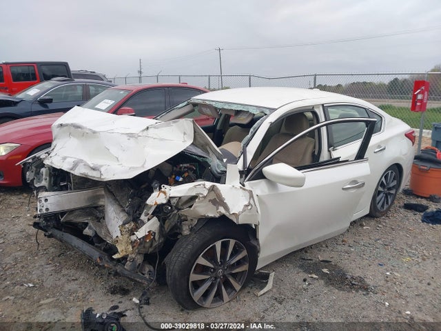Nissan Altima 2.5 Sv 2017 1N4AL3AP7HC284221 Image 2
