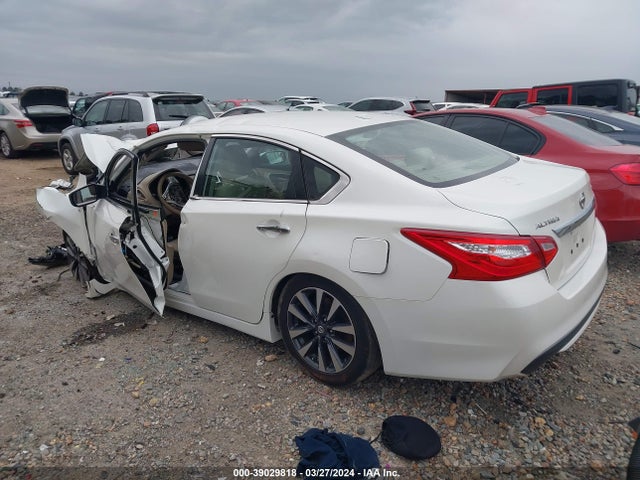 Nissan Altima 2.5 Sv 2017 1N4AL3AP7HC284221 Image 3