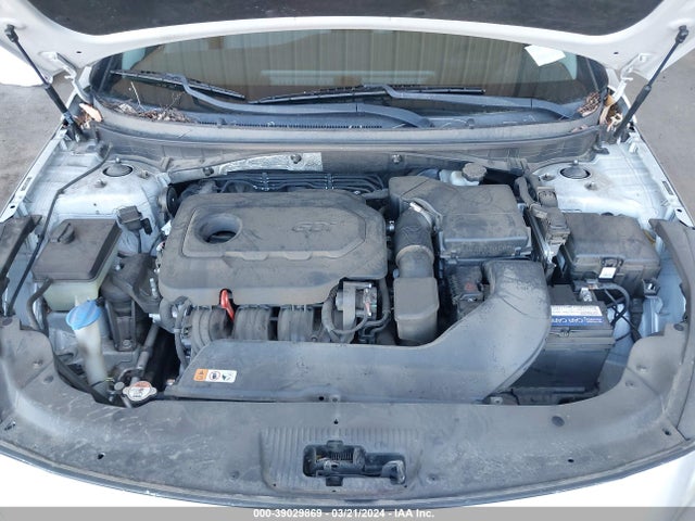 Hyundai SONATA SE 2016 5NPE24AF3GH269892 Image 10