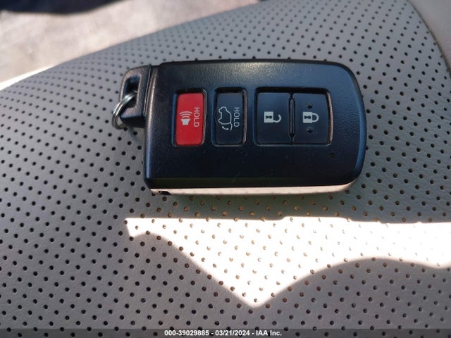 Toyota Highlander Limited 2019 5TDYZRFHXKS302387 Image 11