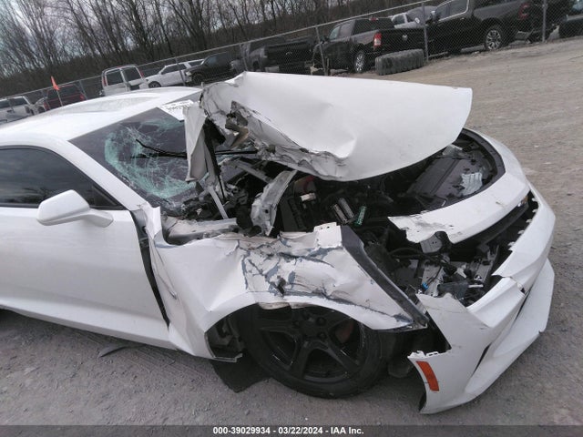 Chevrolet Camaro 1lt 2018 1G1FB1RX9J0143176 Image 6