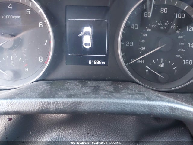 5NPD84LF7JH241186 Hyundai ELANTRA SEL
