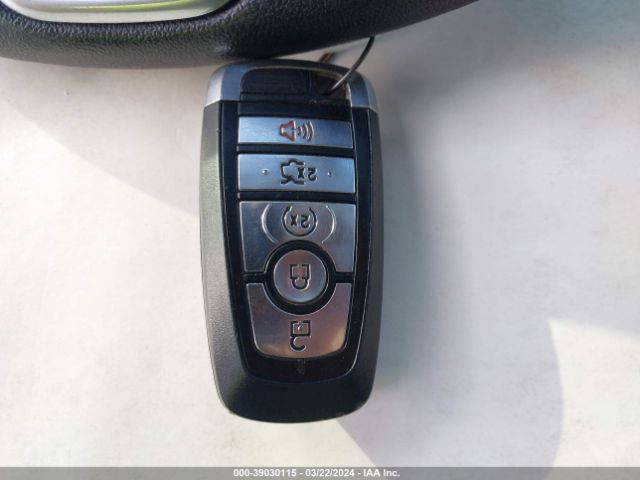 3FA6P0PU9HR180255 Ford Fusion Energi Se Luxury